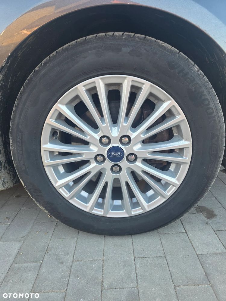 Ford Galaxy - 23