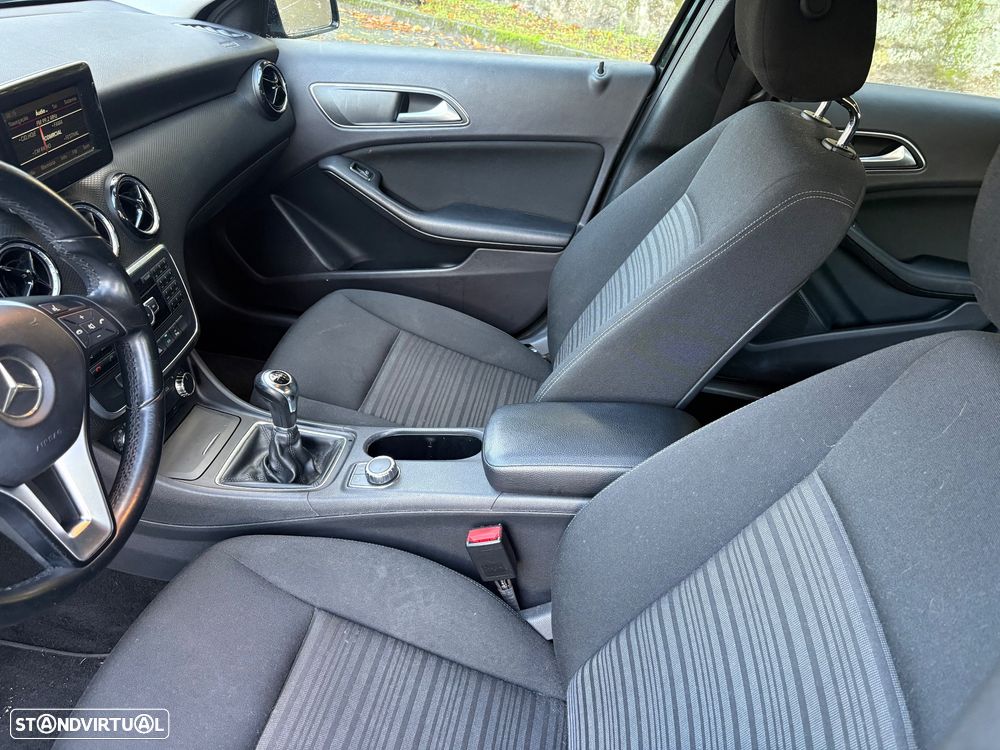 Mercedes-Benz A 180 d Business Solutions - 9