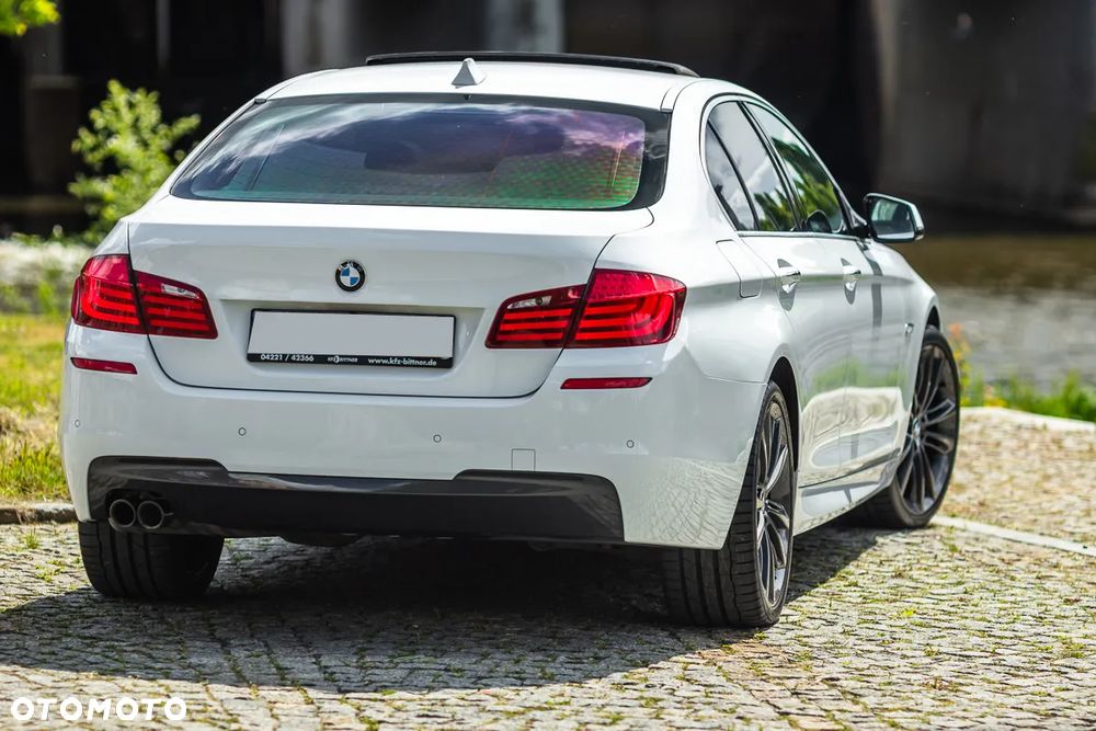 BMW Seria 5 525d - 8