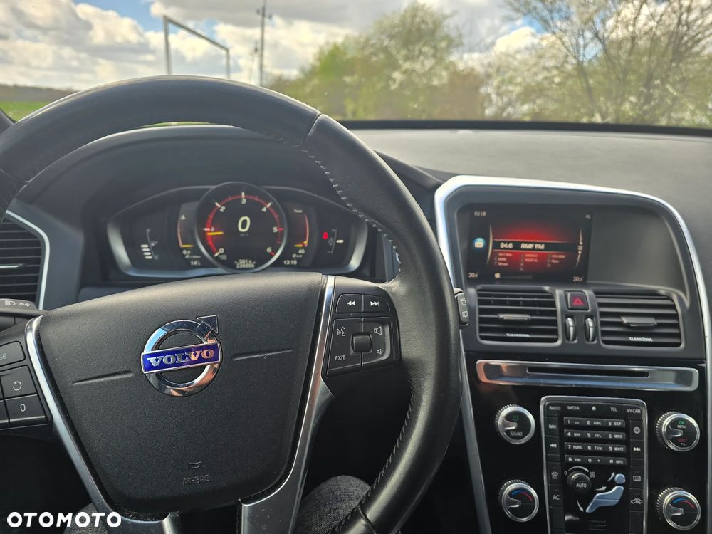 Volvo XC 60 D3 Inscription - 8