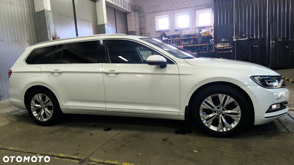 Volkswagen Passat - 8