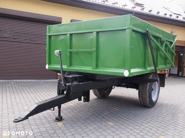 Sam Przyczepa DMC8T