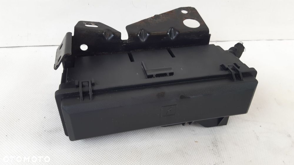 JEEP CHEROKEE KL 2.0 MTJ SKRZYNKA BEZPIECZNIKÓW