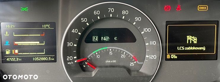 Volvo FH4 500 GLOB XL I-SHIFT IPARCOOL SPOJLERY KLIMA WEBASTO 2xALUTANK LODÓWKA NAVI SKÓRA LOW DECK MEGA EURO 6 2017 ŁADNY - 15