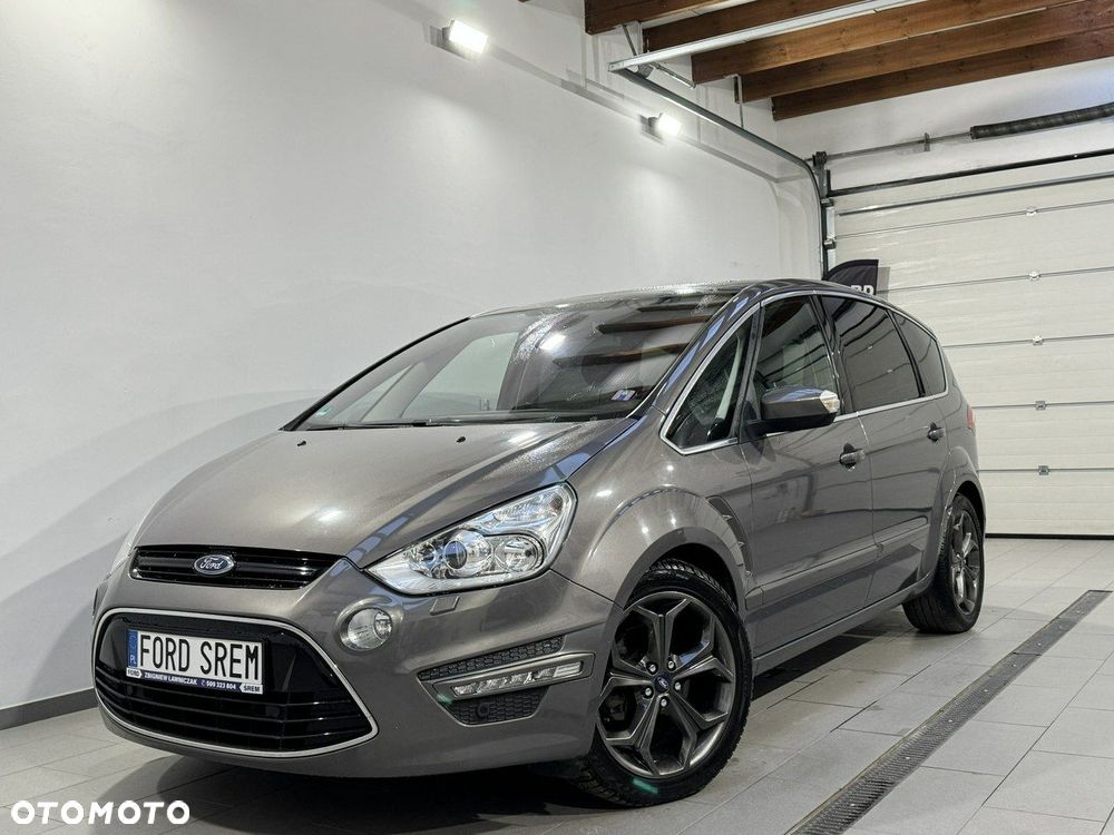 Ford S-Max - 12