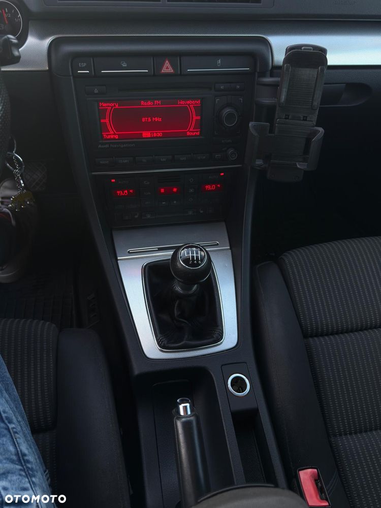 Audi A4 Limousine 2.0 TDI DPF - 18