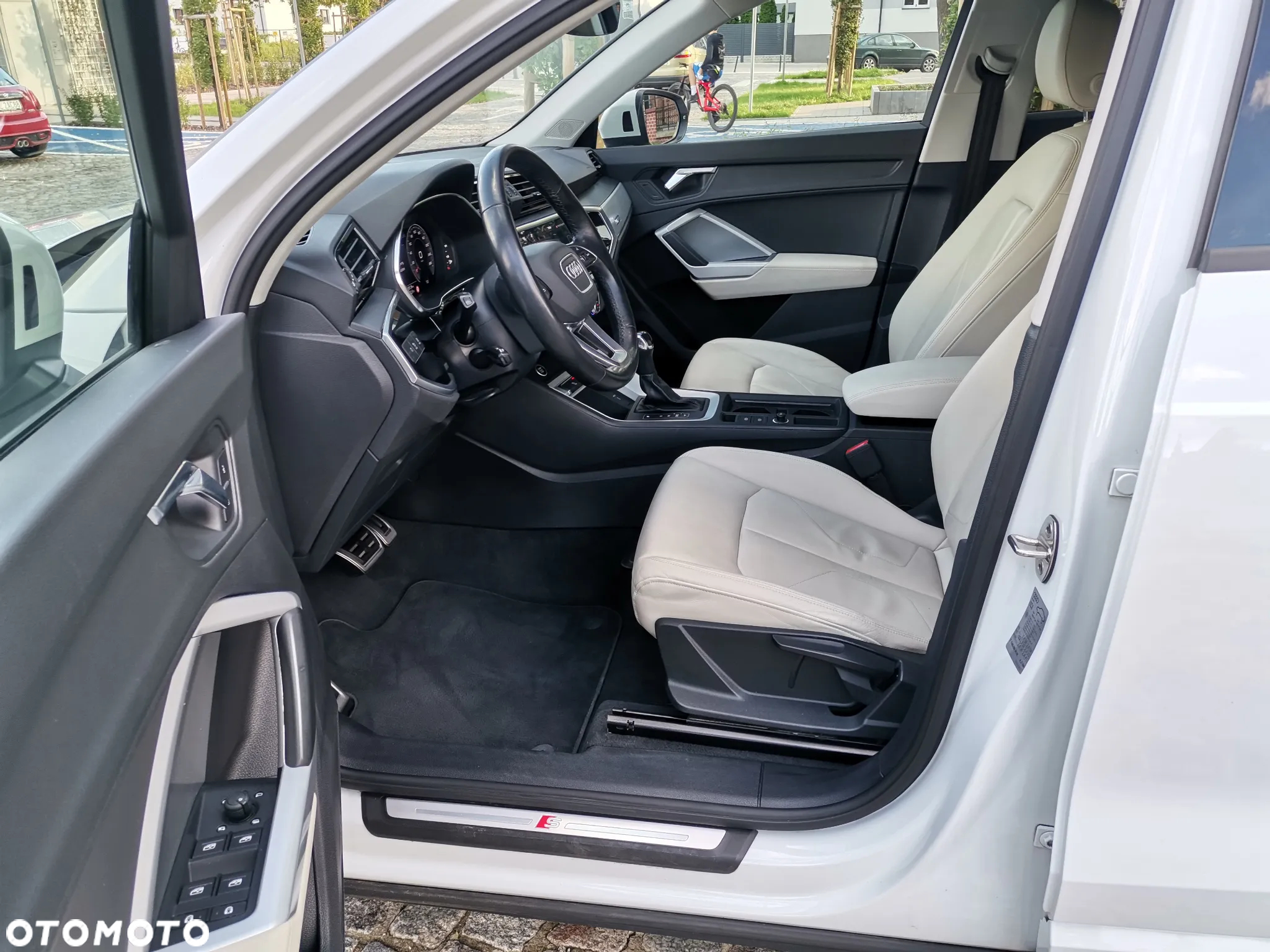 Audi Q3 35 TDI S tronic S line - 28