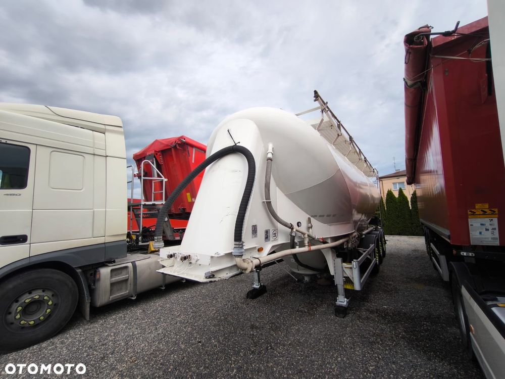 Spitzer CEMENTONACZEPA ZVVZ OMEPS 40m3, TARCZA SAF - 7