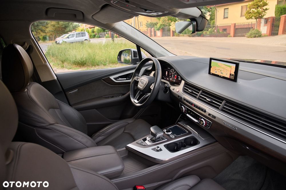 Audi SQ7 - 30