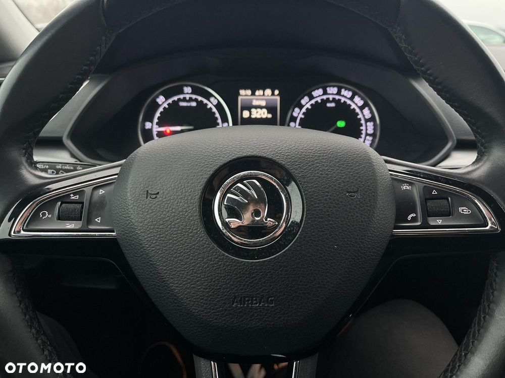 Skoda Superb 2.0 TDI SCR 4x4 Style DSG - 21