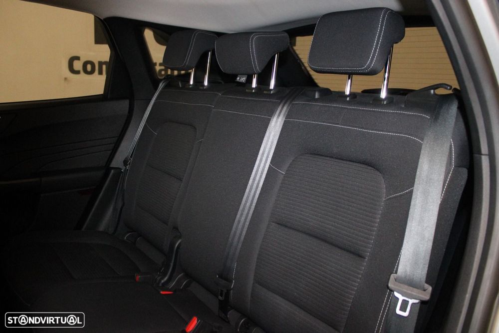 Ford Kuga 1.5 TDCi EcoBlue Titanium — fotografia 29