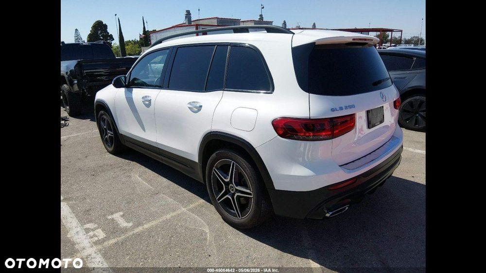 Mercedes-Benz GLB 250 4Matic 8G-DCT AMG Line - 5