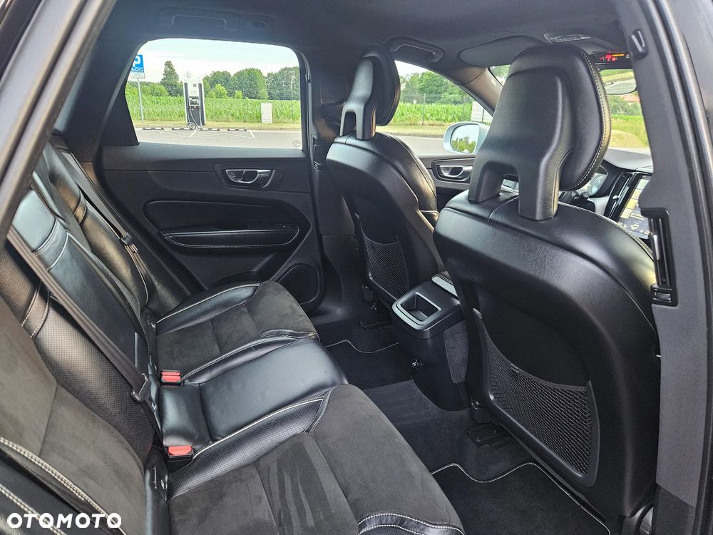 Volvo XC 60 D4 AWD Geartronic RDesign - 37