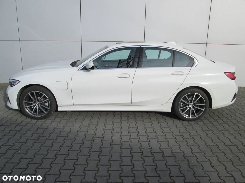 BMW Seria 3 - 11