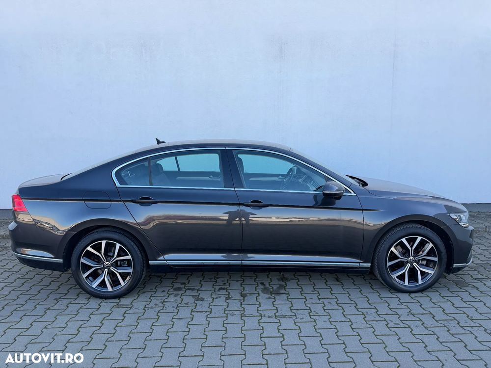 Volkswagen Passat - 3