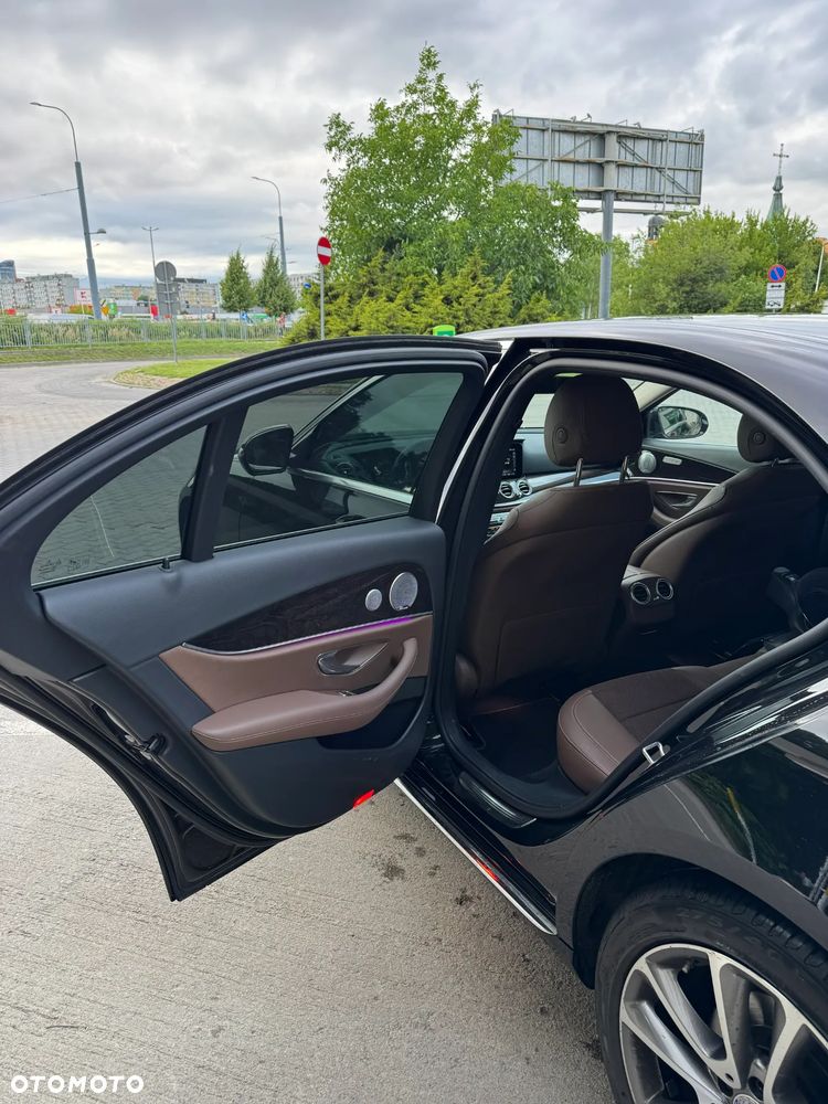 Mercedes-Benz Klasa E 220 d 9G-TRONIC - 11