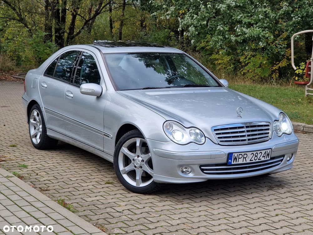 Mercedes-Benz Klasa C 200 Kompressor Sport Edition - 37