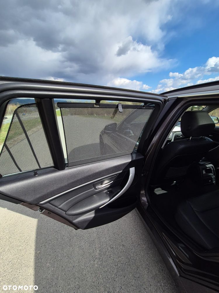 BMW Seria 3 320d Efficient Dynamic Edition - 13