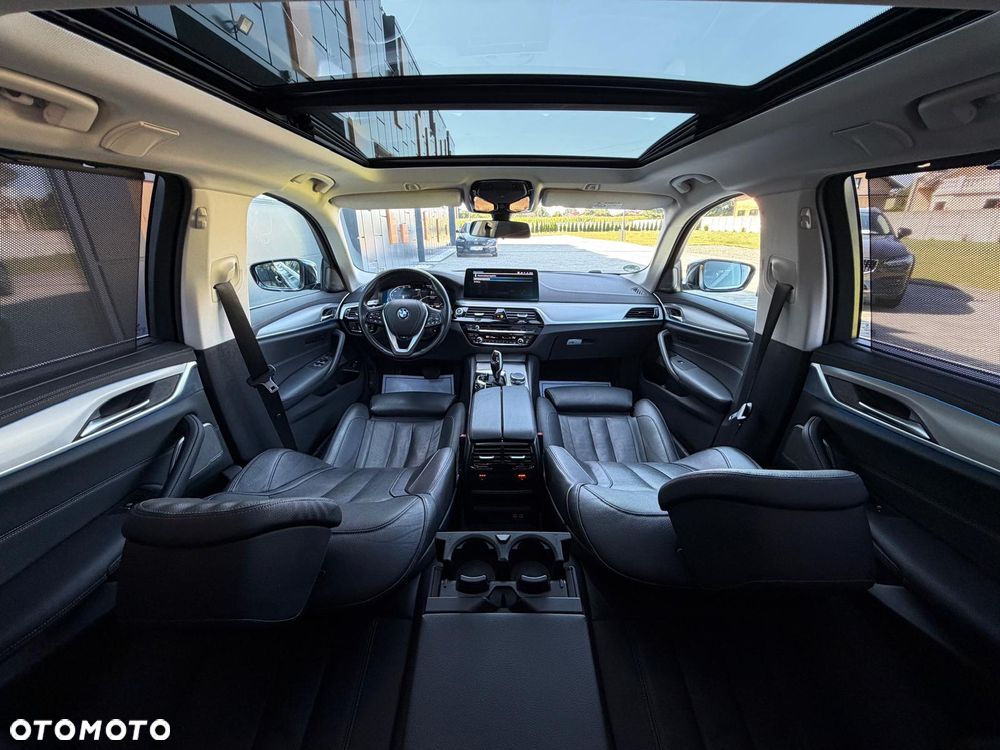 BMW Seria 5 530e xDrive Luxury Line - 15