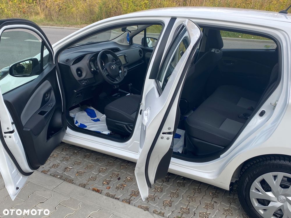 Toyota Yaris - 8