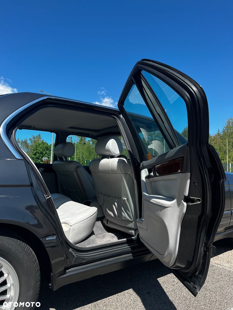 BMW Seria 7 - 7
