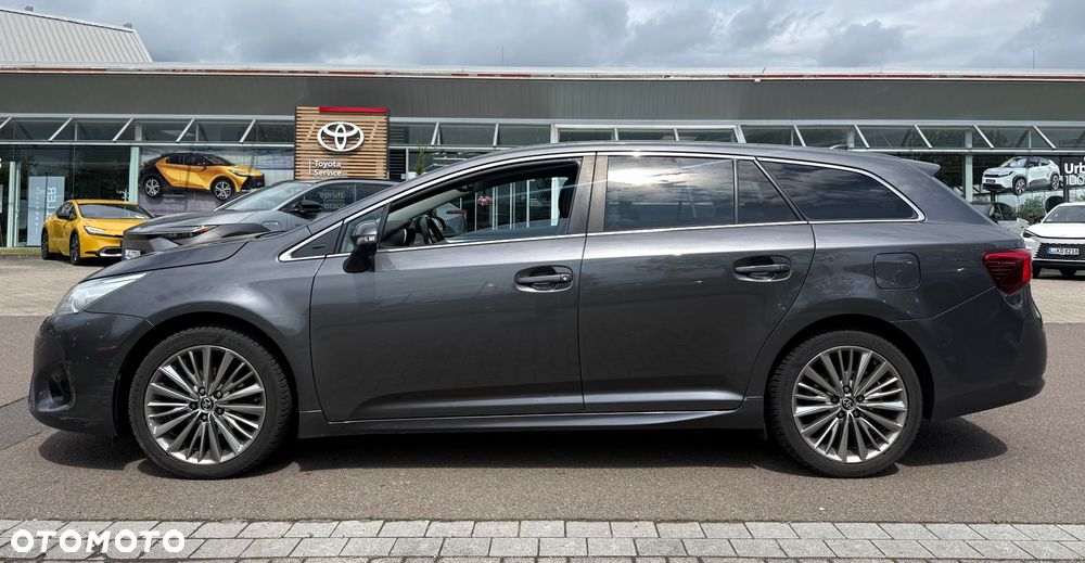 Toyota Avensis Touring Sports 1.8 Executive - 35