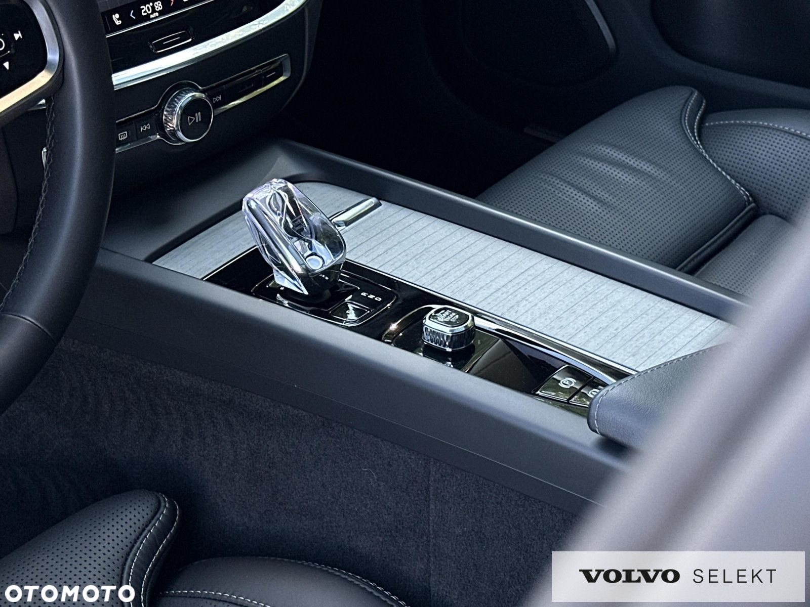 Volvo V60 Cross Country - 20