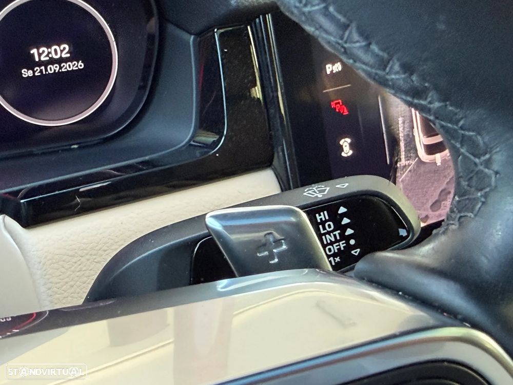 Porsche Cayenne E-Hybrid Tiptronic S Black Edition — fotografia 13