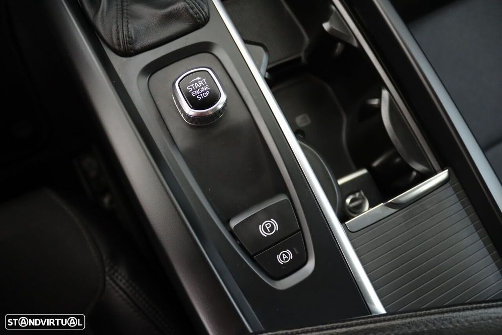 Volvo XC 60 2.0 D4 Inscription AWD Geartronic - 29