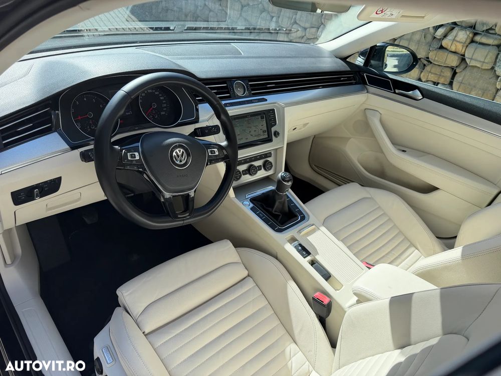 Volkswagen Passat 1.4 TSI ACT (BlueMotion Technology) Highline - 11