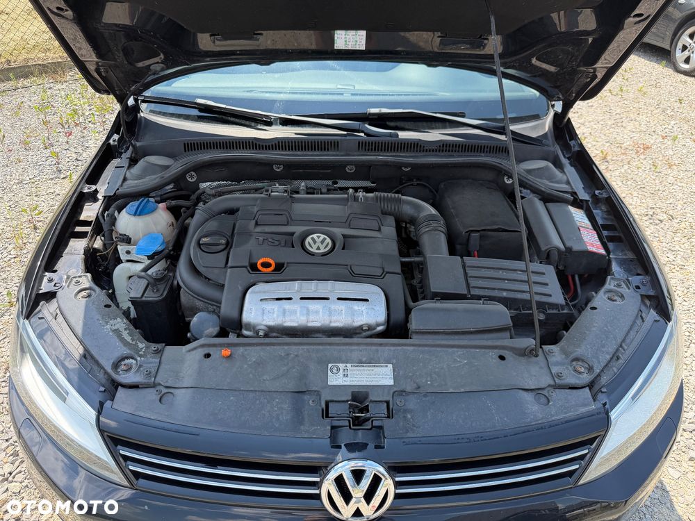 Volkswagen Jetta 1.4 TSI DSG Comfortline - 36
