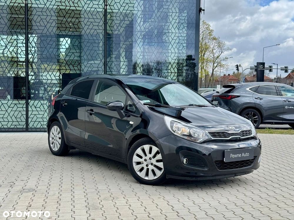 Kia Rio 1.4 M - 8