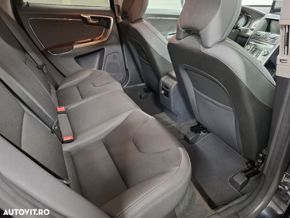 Volvo XC 60 D4 VEA Start-Stop Momentum - 13