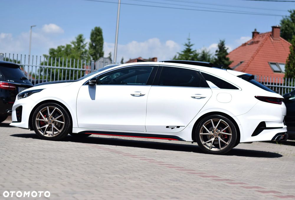 Kia ProCeed 1.6 T-GDI GT DCT - 6