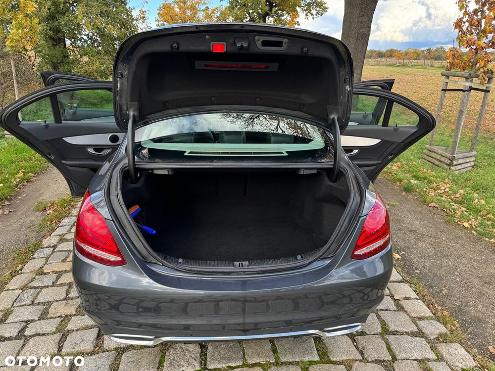 Mercedes-Benz Klasa C 180 7G-TRONIC - 11