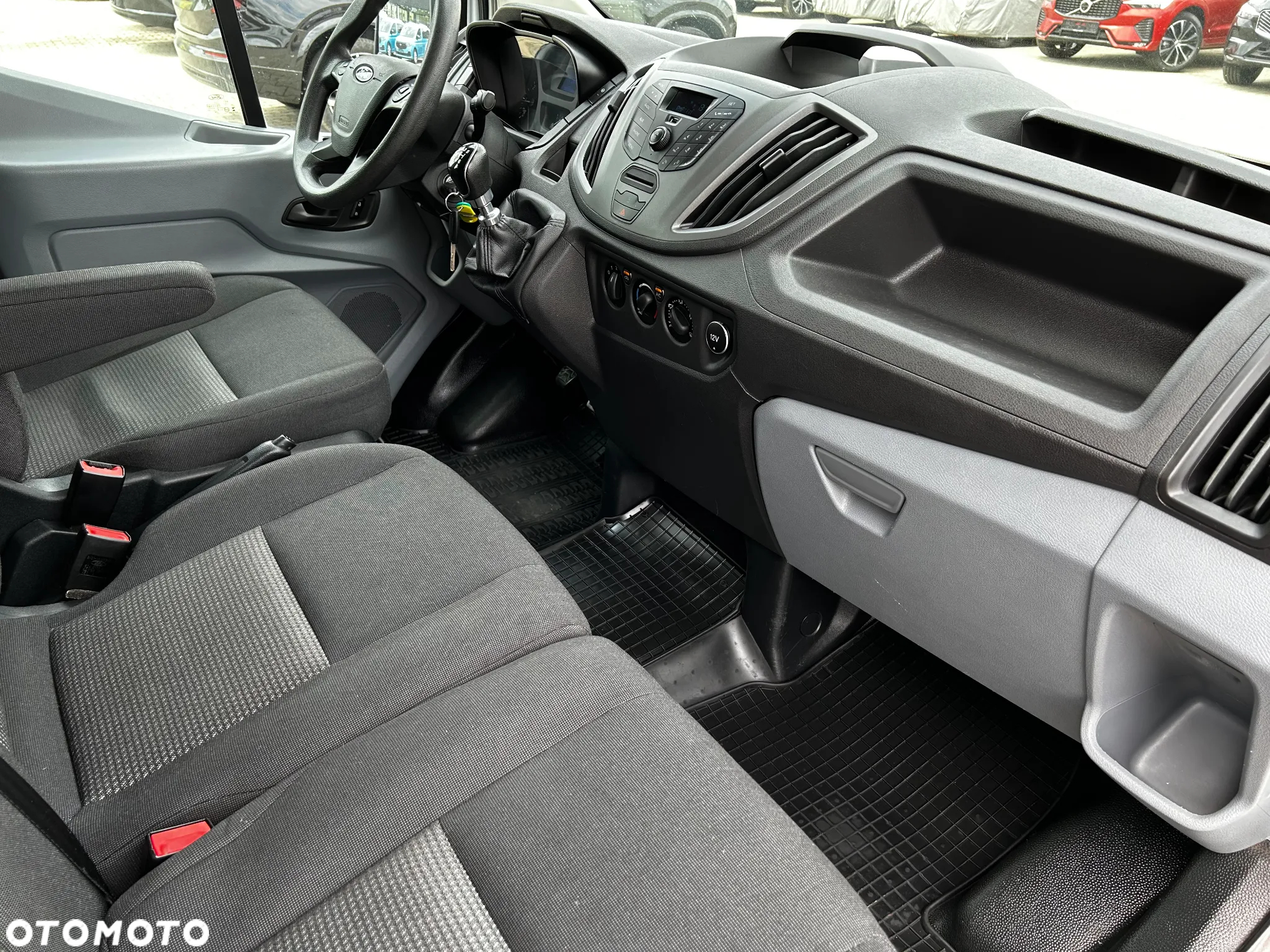 Ford Transit - 19