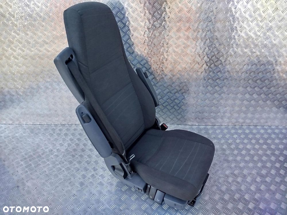 FOTEL KIEROWCY LOTNIK SKÓRA SCANIA R - 8