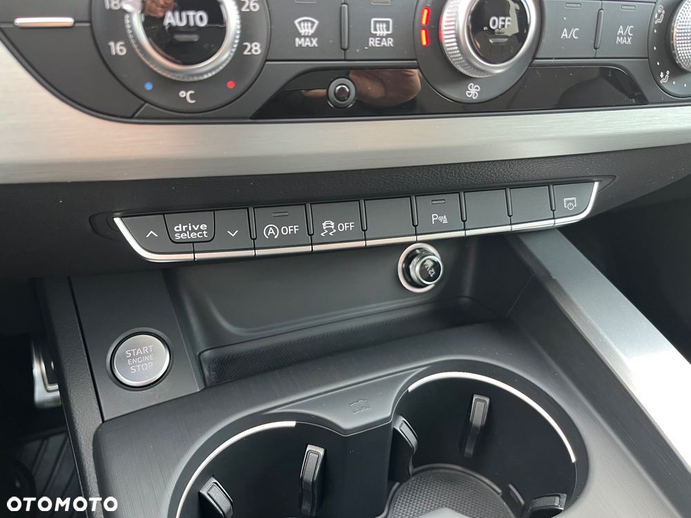 Audi A4 Avant 2.0 TDI S tronic - 33