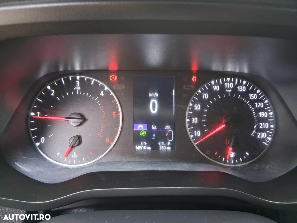 Renault Trafic - 13