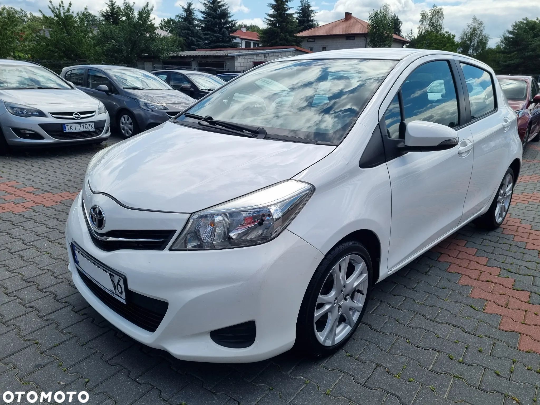 Toyota Yaris 1.0 Active - 1