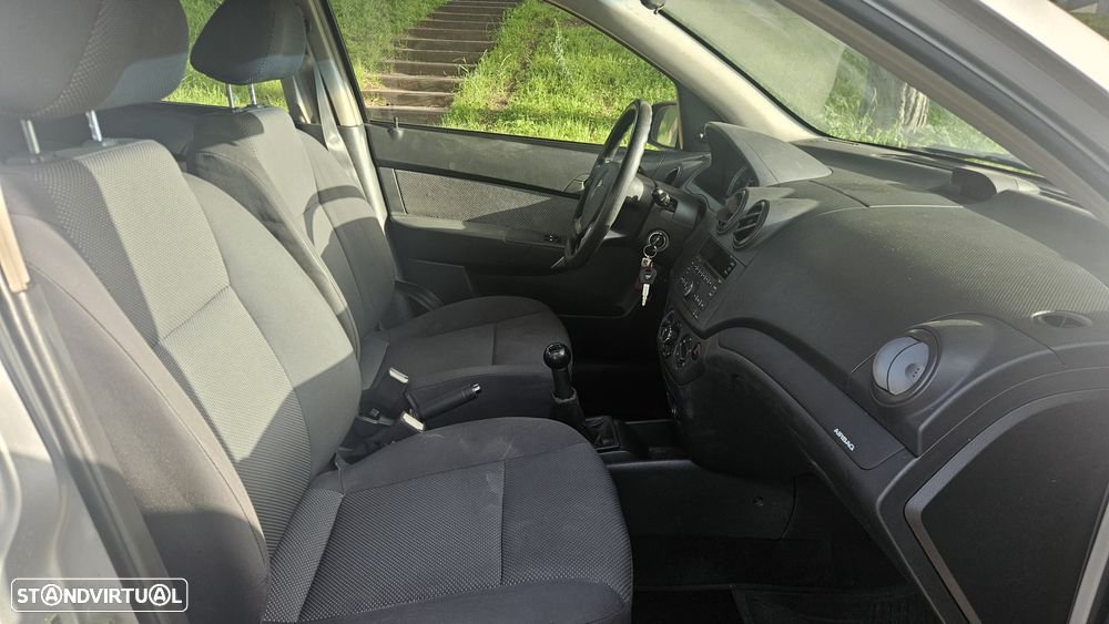 Chevrolet Aveo 1.2 LS - 20