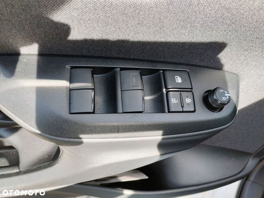 Toyota Yaris - 23