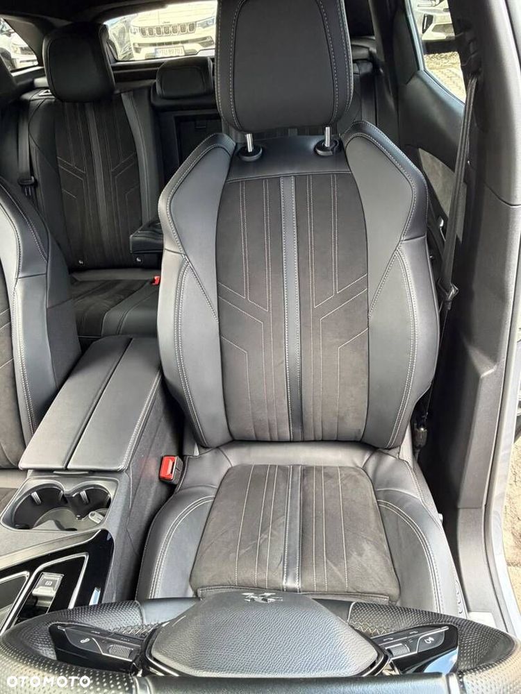 Peugeot 3008 1.6 PureTech Hybrid4 PHEV GT S&S EAT8 - 13