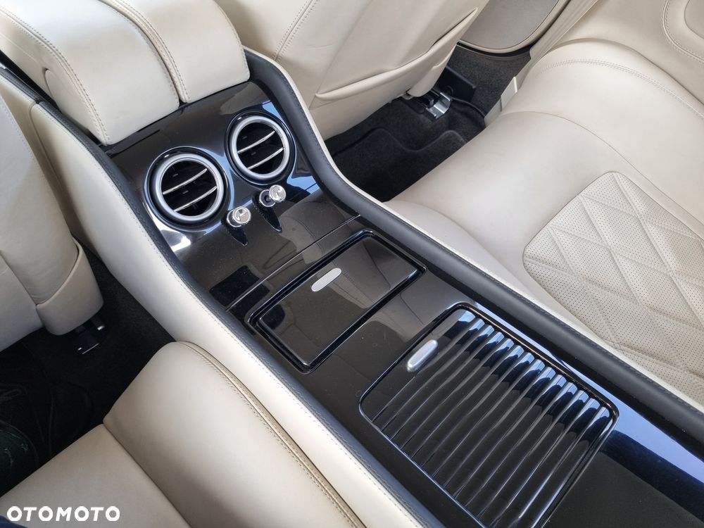 Bentley Continental GT Speed - 35