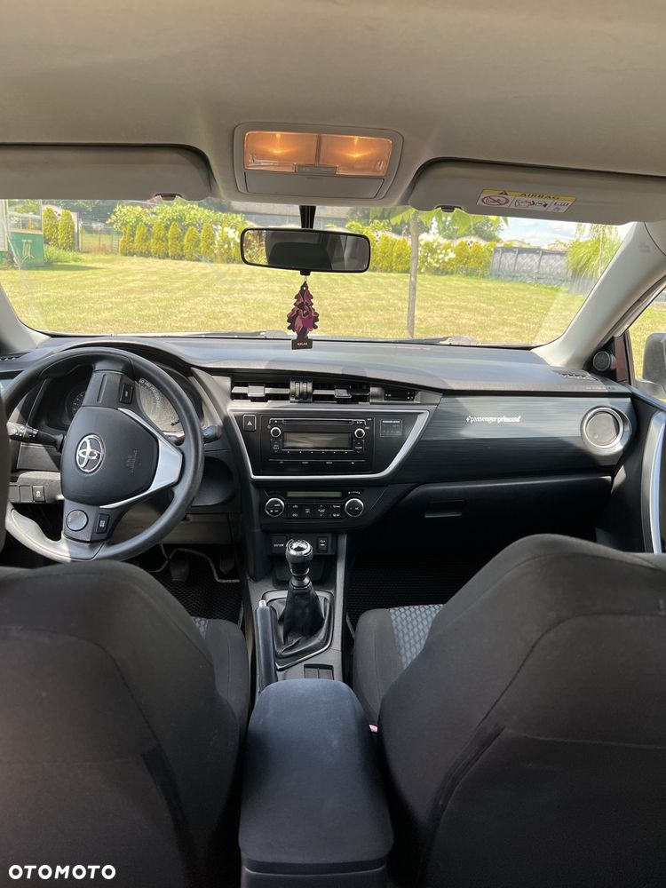 Toyota Auris - 5