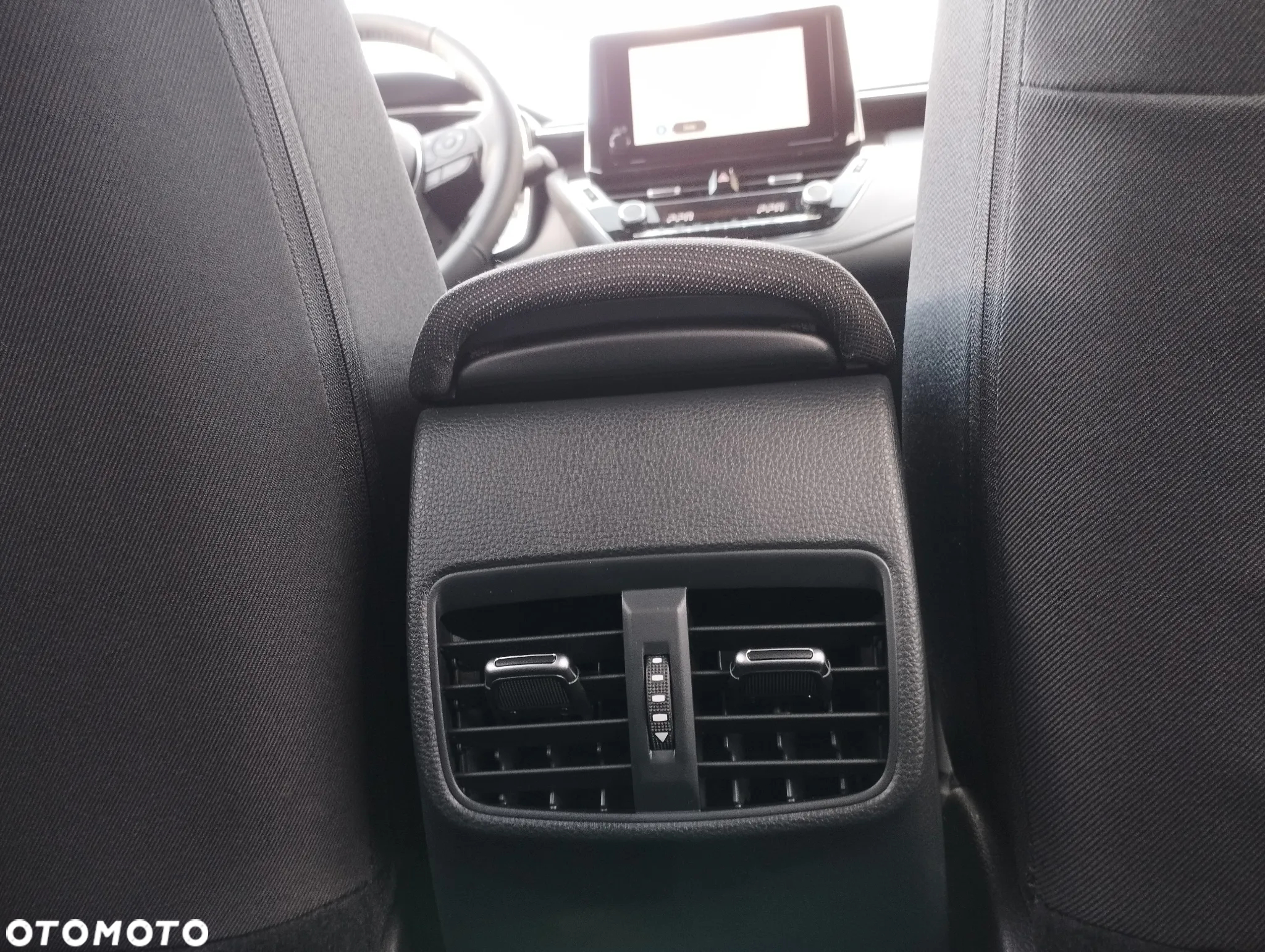 Suzuki Swace 1.8 Hybrid Premium Plus CVT - 18