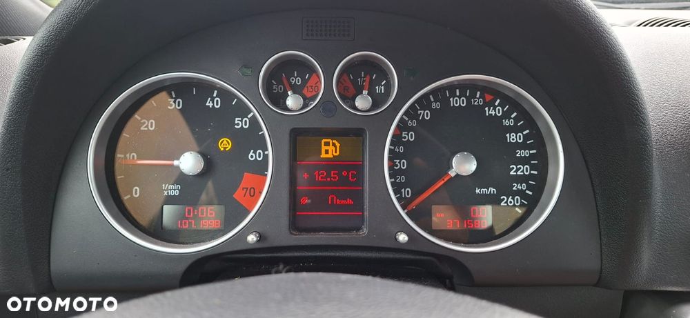 Audi TT Coupé 1.8 T quattro - 15