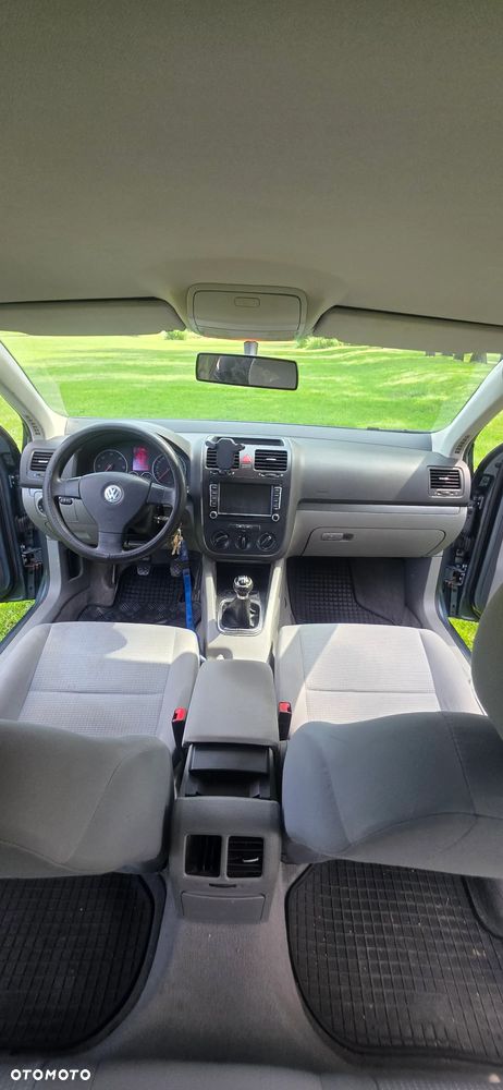 Volkswagen Jetta 1.9 TDI Comfortline - 8
