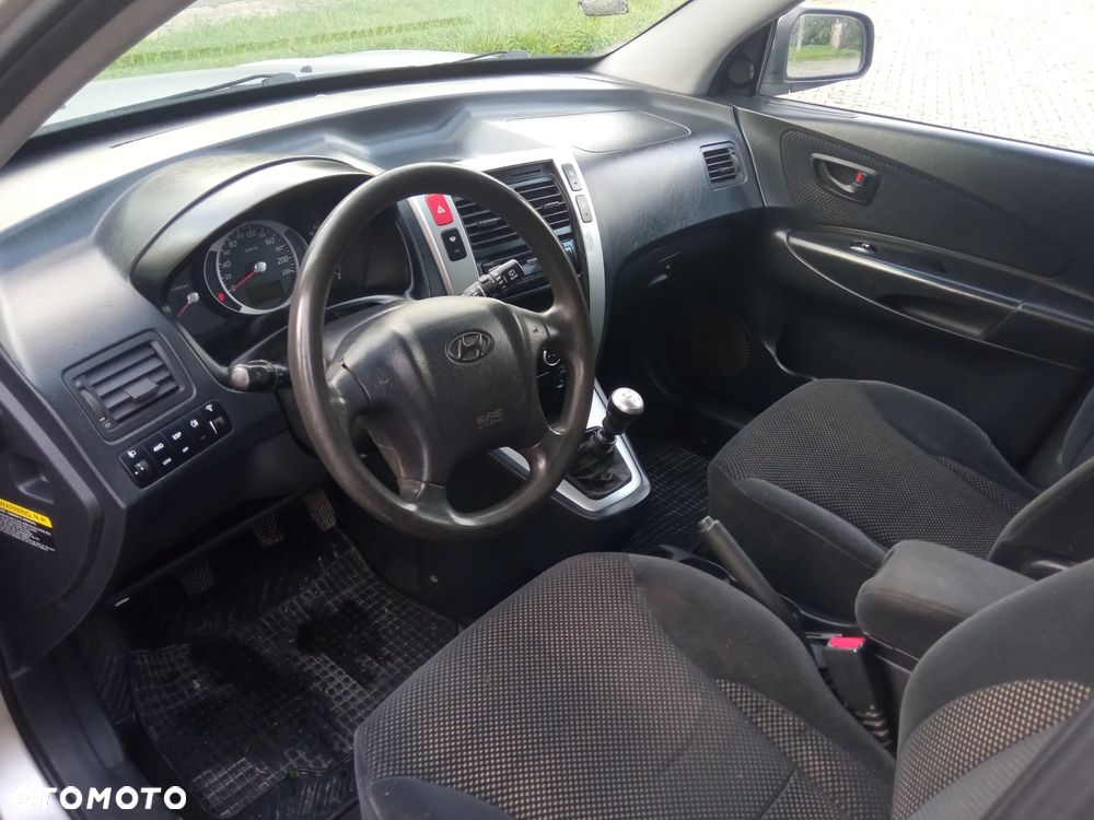 Hyundai Tucson 2.0 CRDi VGT 4WD GLS - 6