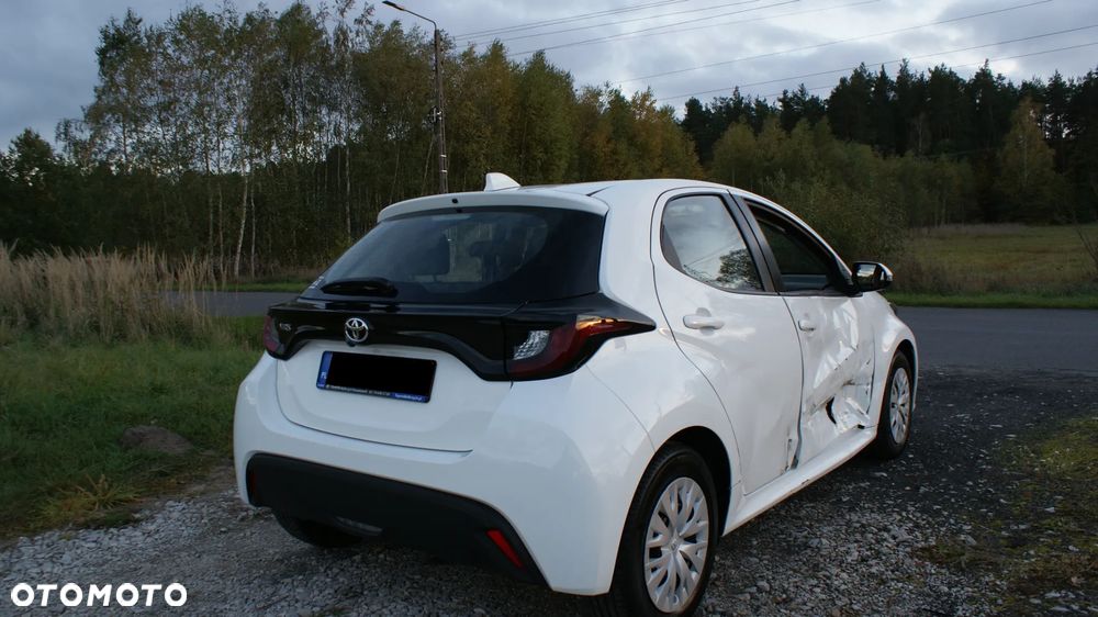Toyota Yaris - 5